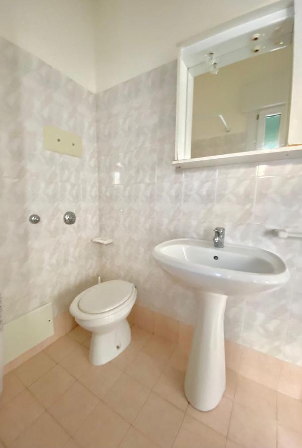 Euroresidence - Piazza Mazzini- 30 Mt Dal Mare - Immobil Relax Lido di Jesolo Bagian luar foto